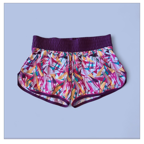 UNDER ARMOUR ⭐️ shorts - Picture 1 of 6
